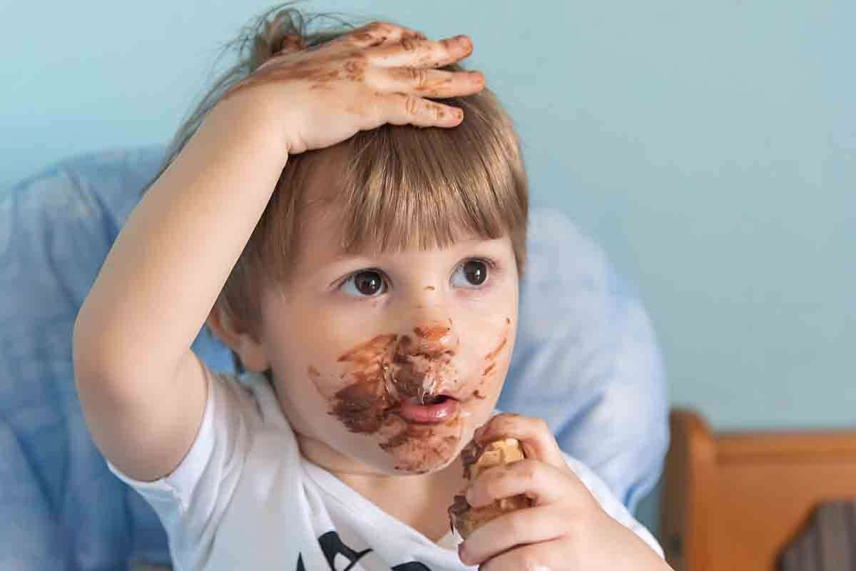 When baby deals can eat chocolate